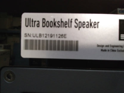 Ultra Bookshelf - Piano - Outlet - 1126